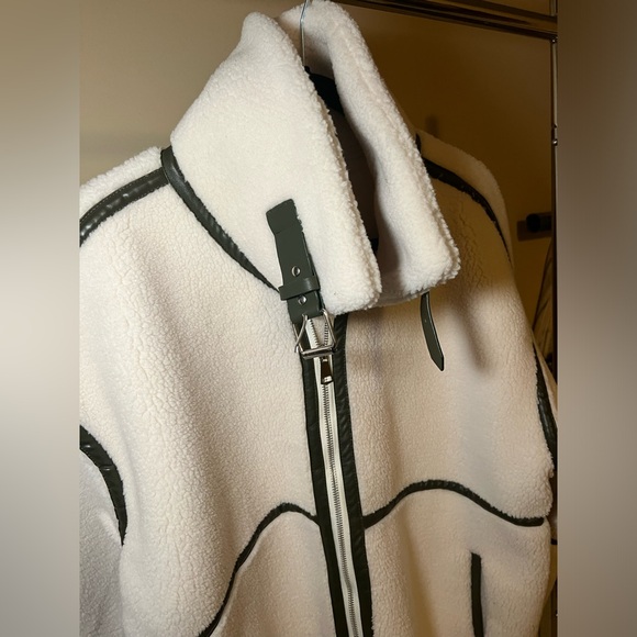 Faux shearling JCL aviator jacket with contrast trim, size M/L (worn once only) - Picture 7 of 11